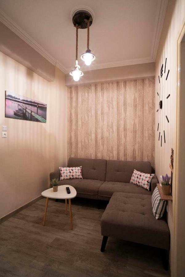 אתונה Cozy Apt Next To Metro And Close To Acropolis! מראה חיצוני תמונה